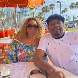 Meet your Posher, Elliott